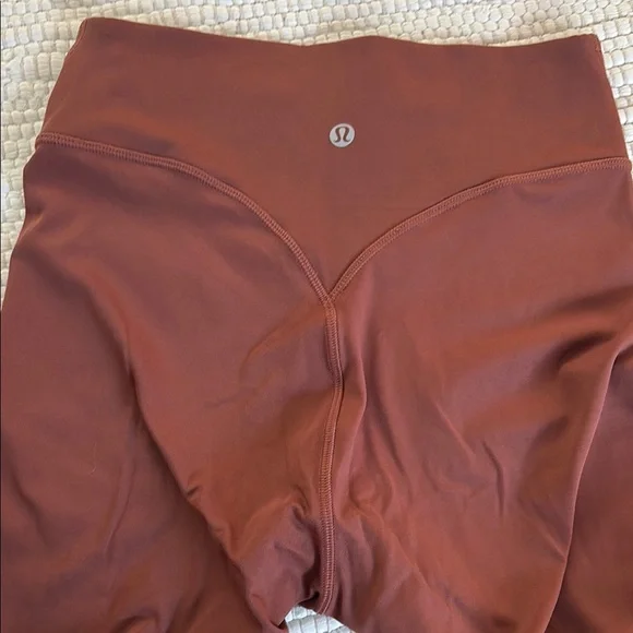Lululemon Breezethrough High Rise Tight 28” - Picture 6 of 6